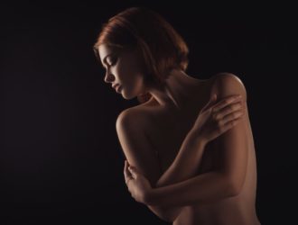 «Обнаженные» сны: к чему снится собственная нагота?